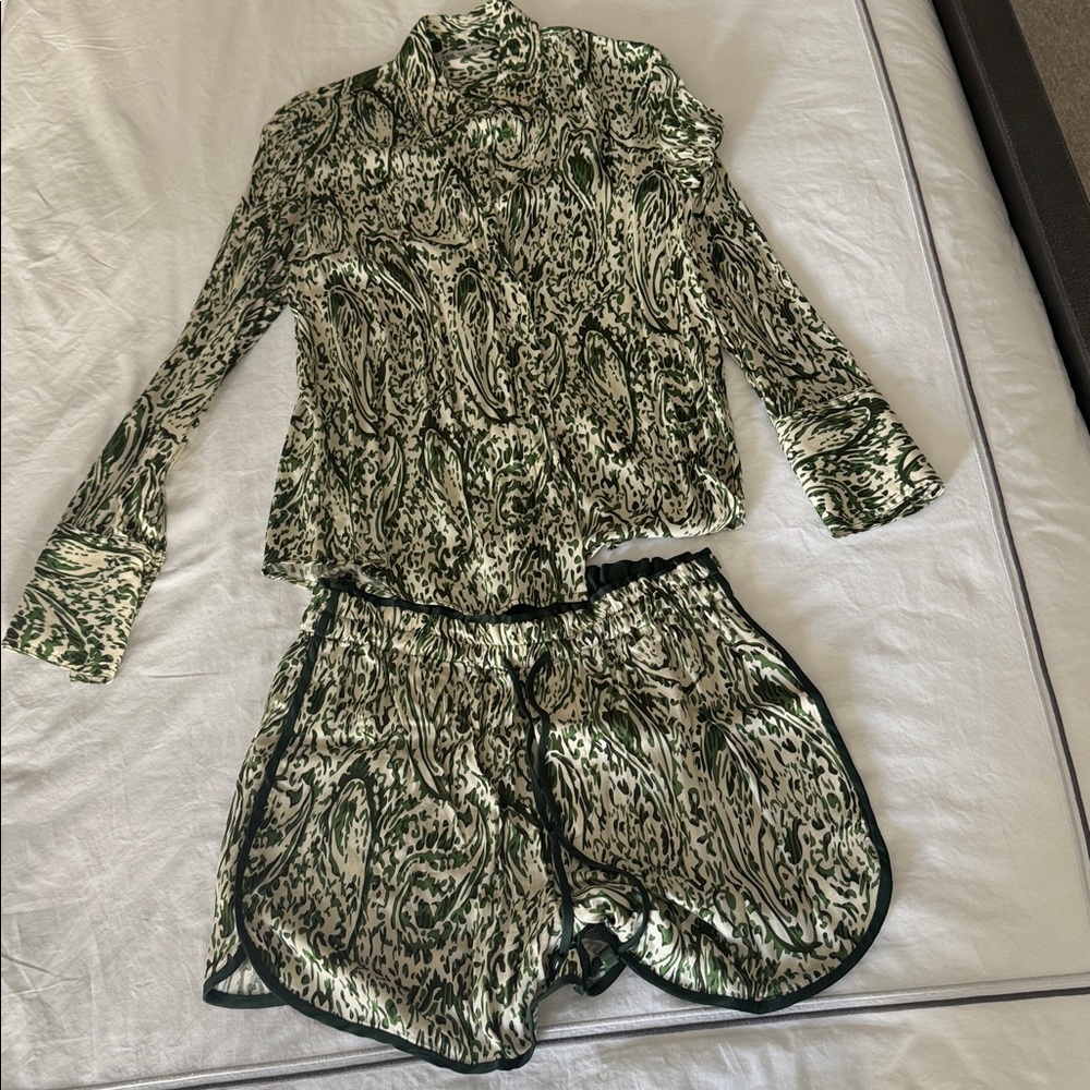 Zara Green & White Abstract Shirt & Shorts Set
